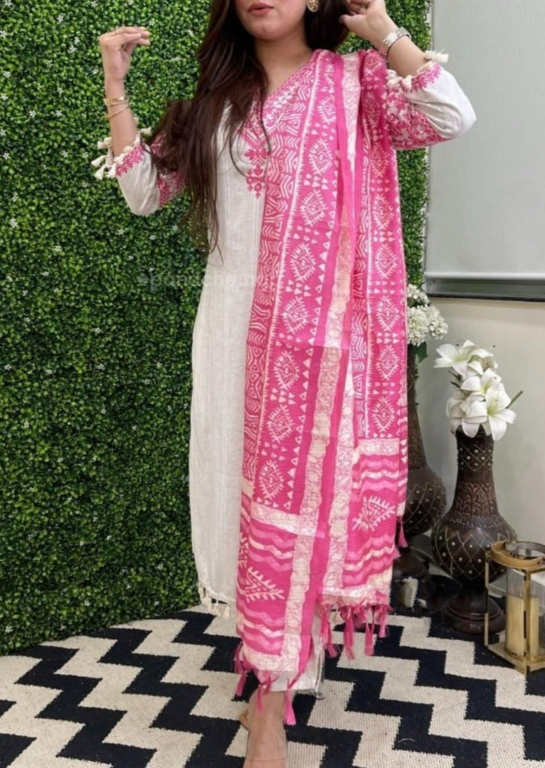 "Women’s Vertigan Fabric Embroidered 3-Piece Kurti Set with Dupatta & Bottom