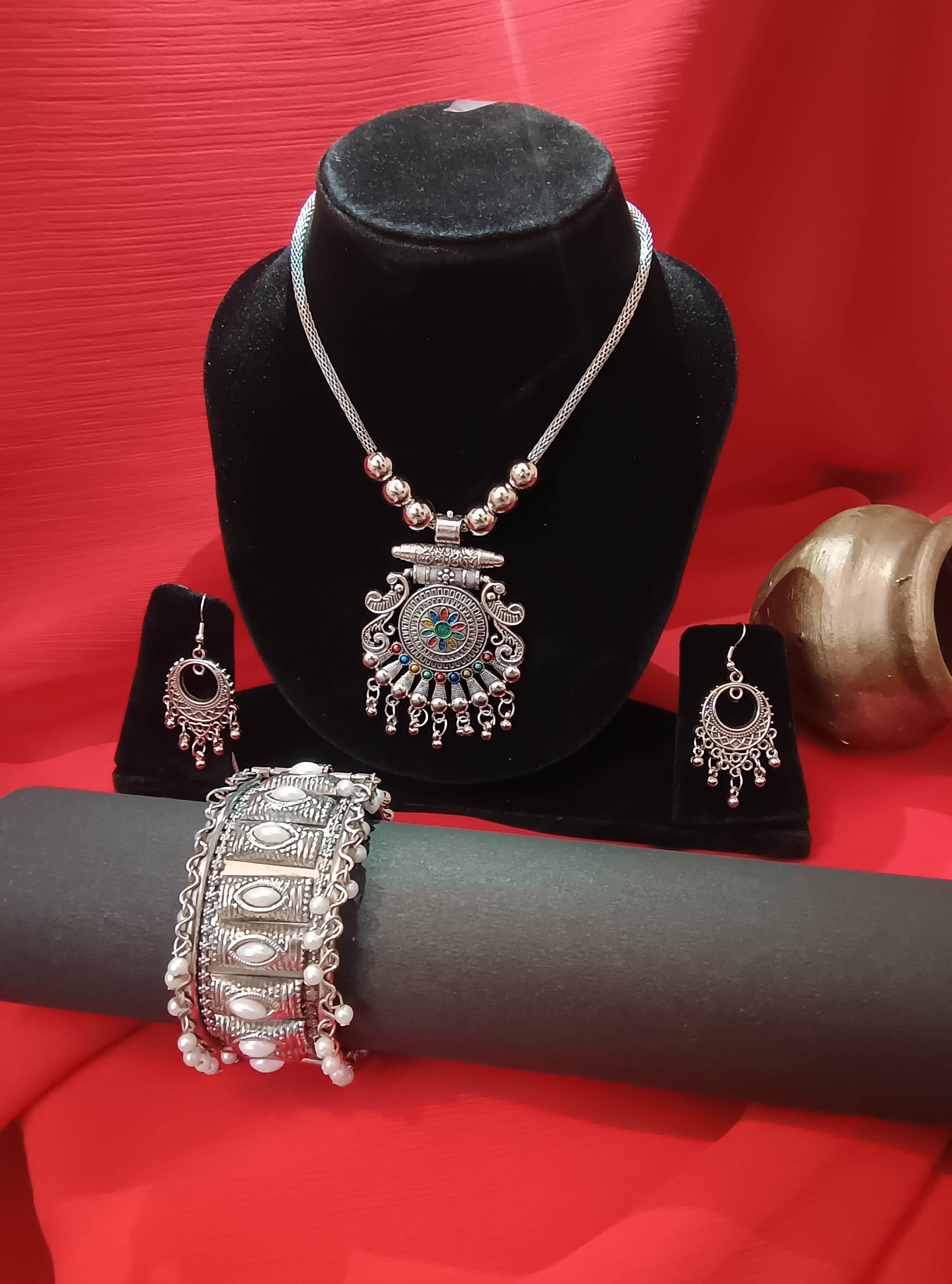 Mayantiie Oxidized Silver Jewelry Set – Pendant, Earrings &amp; Bracelet Combo